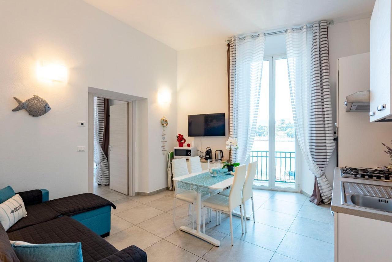 Alla Casa Rosa Al Mare- Centrale A Di Fronte Al Mare- Emozionante- Garage Privato Gratuito A 800 Mt- Aria Condizionata-Wifi Rapallo Buitenkant foto