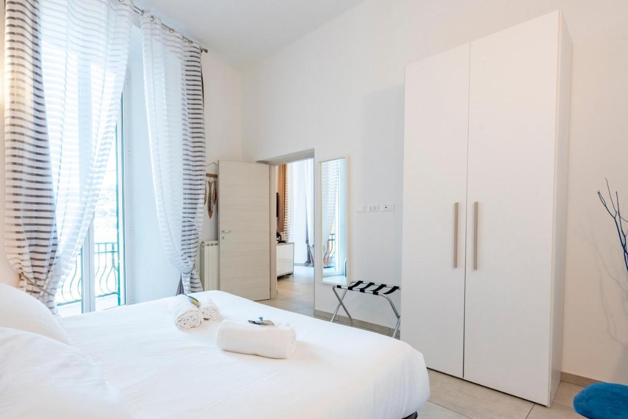 Alla Casa Rosa Al Mare- Centrale A Di Fronte Al Mare- Emozionante- Garage Privato Gratuito A 800 Mt- Aria Condizionata-Wifi Rapallo Buitenkant foto