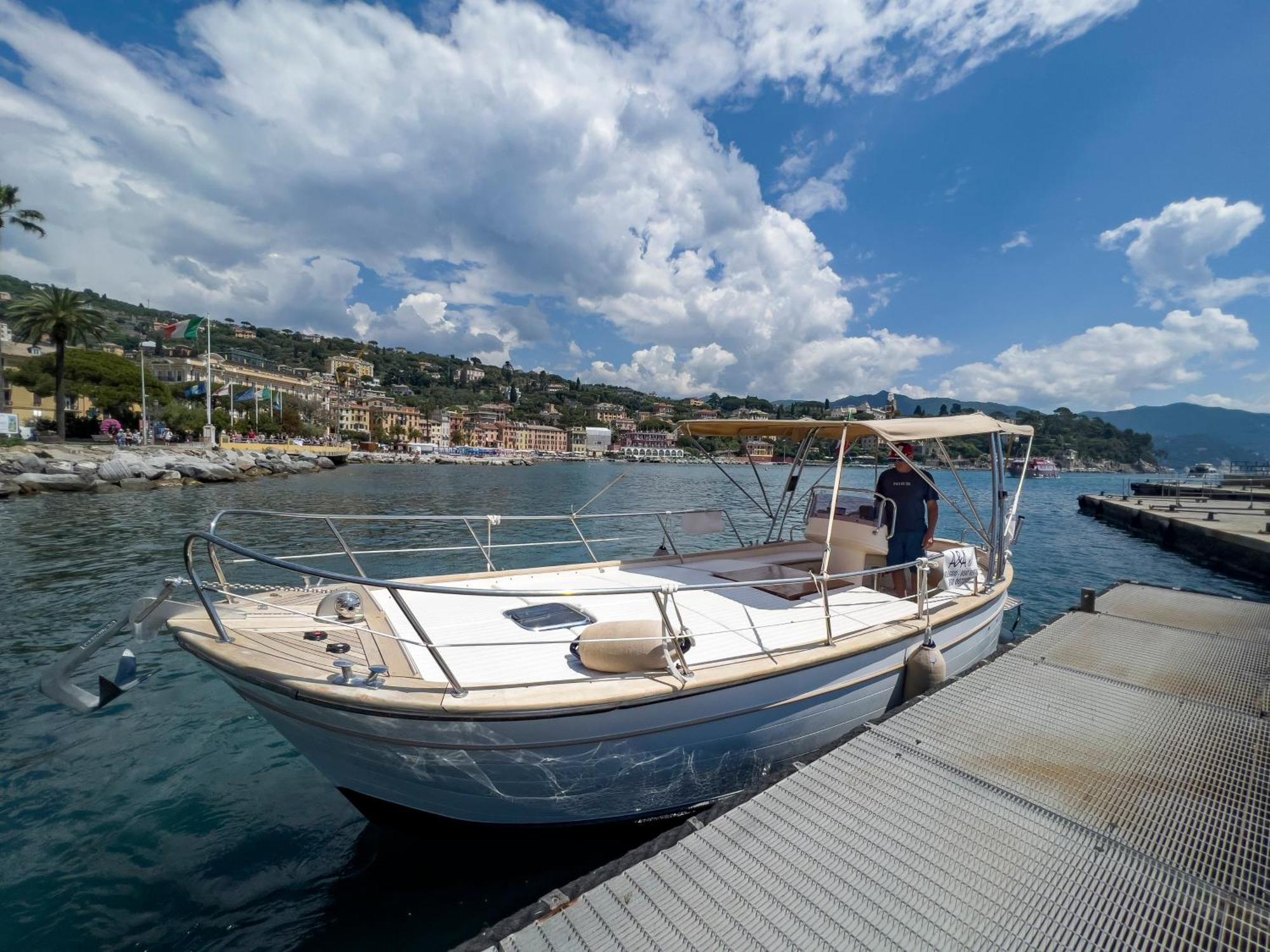Alla Casa Rosa Al Mare- Centrale A Di Fronte Al Mare- Emozionante- Garage Privato Gratuito A 800 Mt- Aria Condizionata-Wifi Rapallo Buitenkant foto