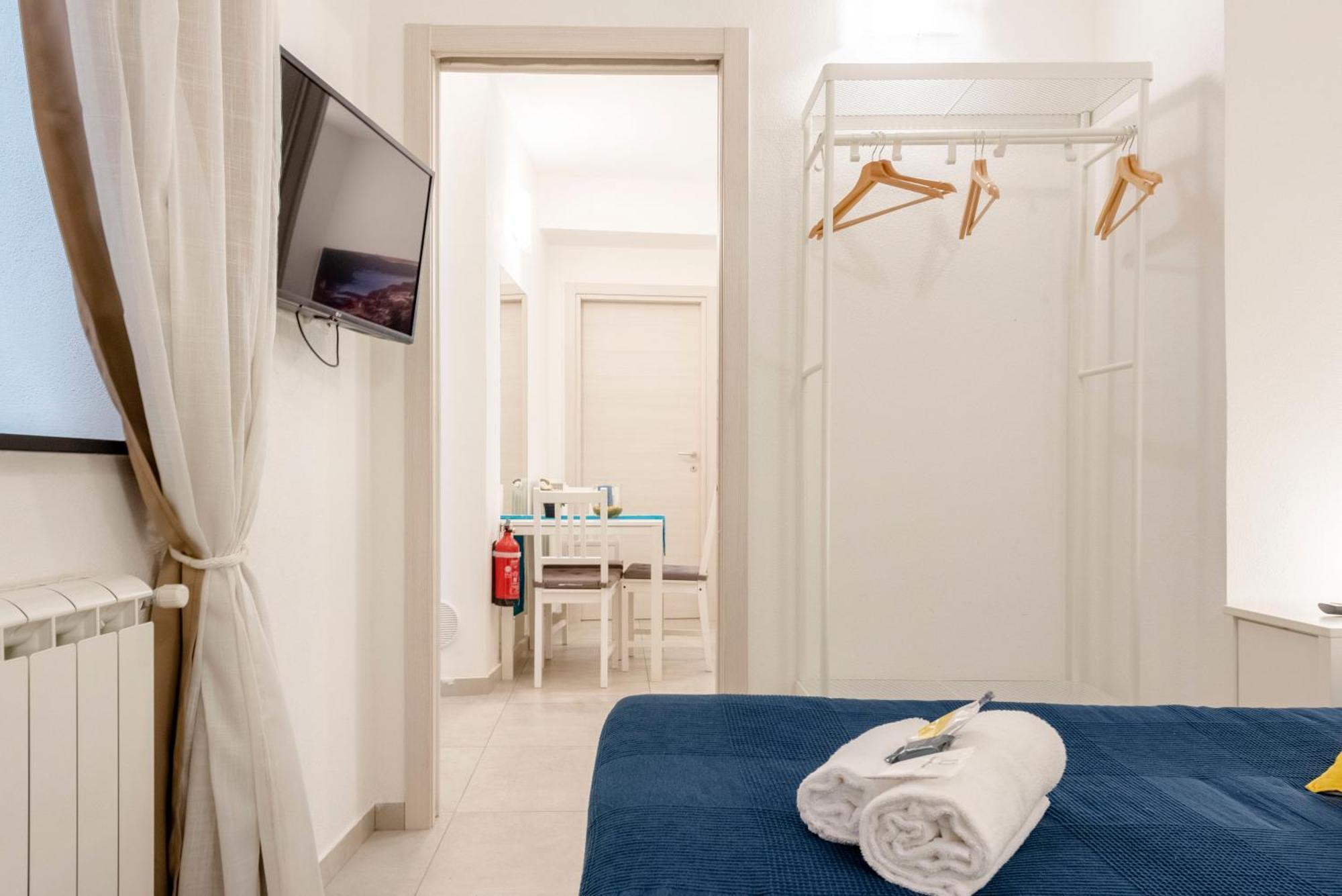Alla Casa Rosa Al Mare- Centrale A Di Fronte Al Mare- Emozionante- Garage Privato Gratuito A 800 Mt- Aria Condizionata-Wifi Rapallo Buitenkant foto